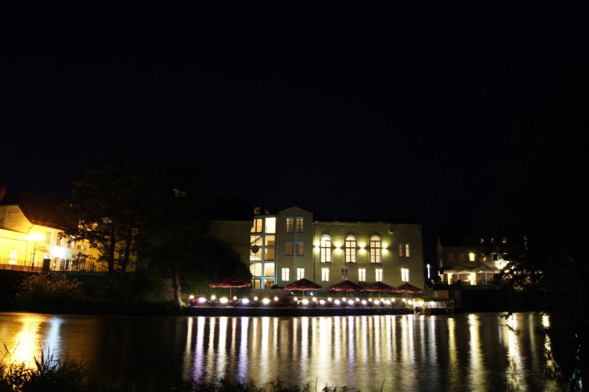 Gosciniec & Spa Darlowo Exterior photo